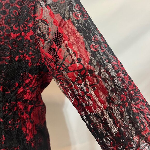 Kiara Red and Black Lace Womens Blouse Size Medium - Picture 4 of 7